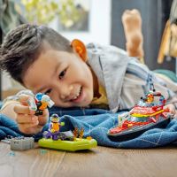 LEGO® City 60373 Hasičskázáchranná loď ačln (4)