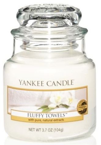 Yankee Candle Fluffy Towels vonná sviečka 104 g