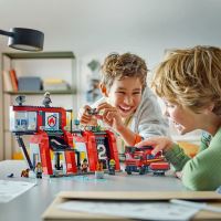 LEGO® City 60414 Hasičská stanica s hasičským vozidlom (4)