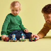 LEGO® │ Disney a Pixar 43264 Slávnostný vláčik a Autíčko z Toy Story (1)