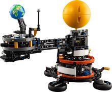 LEGO® Technic 42179 Planéta Zem a Mesiac na obežnej dráhe (2)