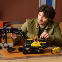 LEGO® Technic 42215 Bager Volvo EC500 Hybrid (1)